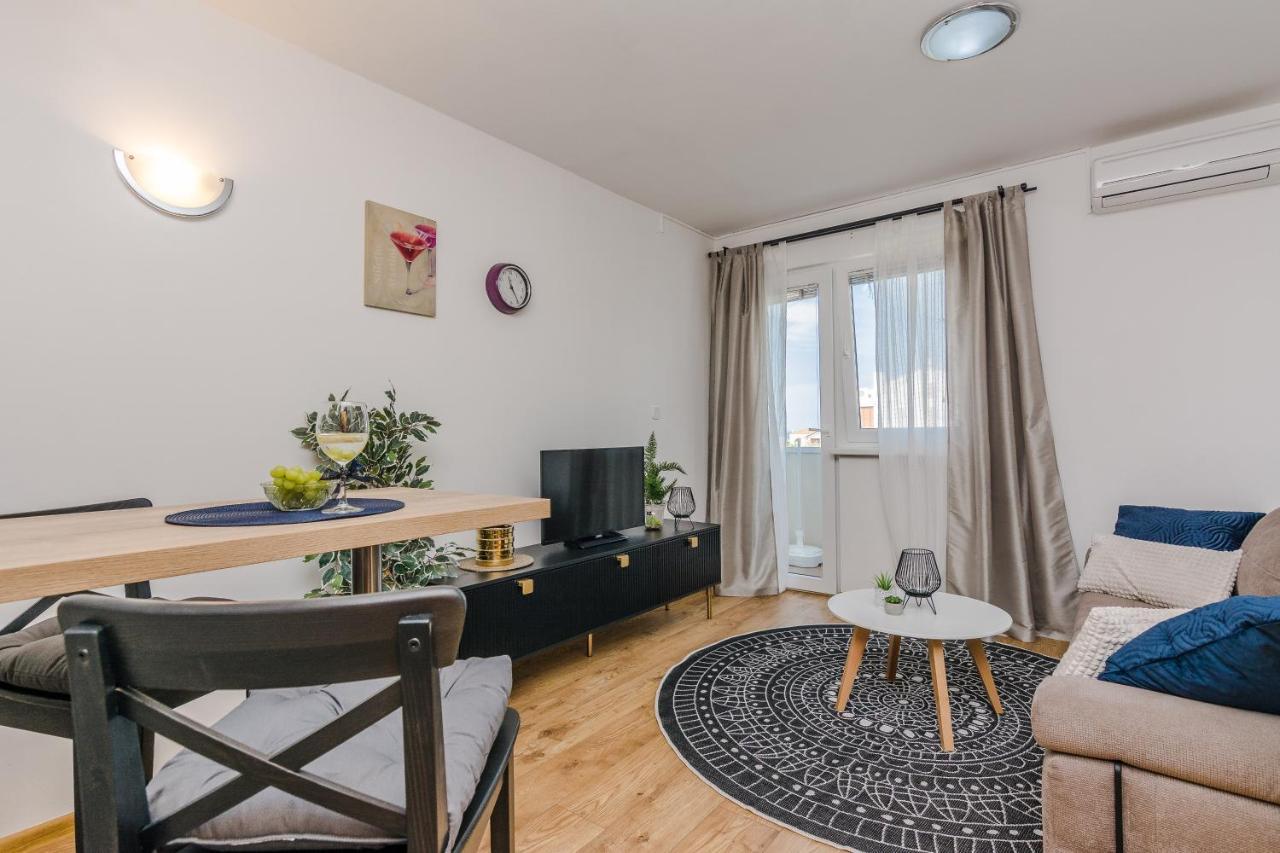 Luton Apartment Zadar Kozino Heating Pool & Jacuzzi Екстер'єр фото
